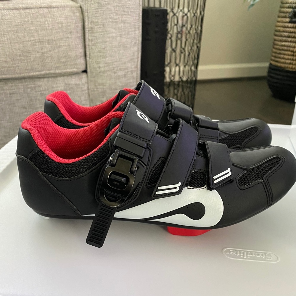 Peloton cycling shoes size 40